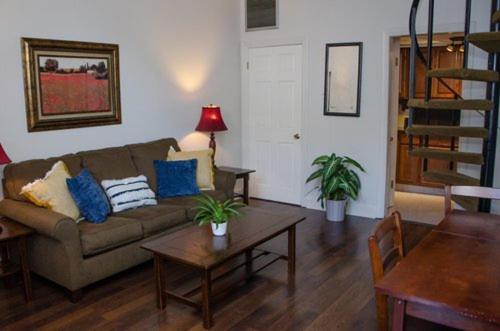 Jean Lafitte House Hotel New Orleans Bagian luar foto